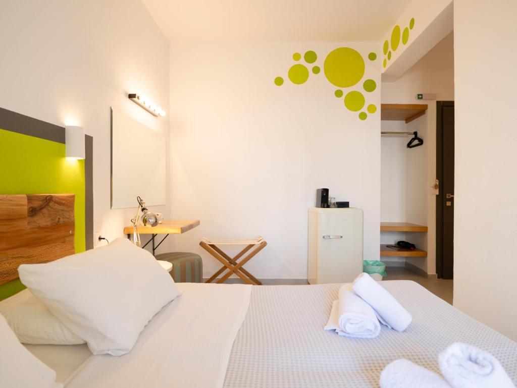 Kimia Guest House สเกียธอสทาวน์ ภายนอก รูปภาพ